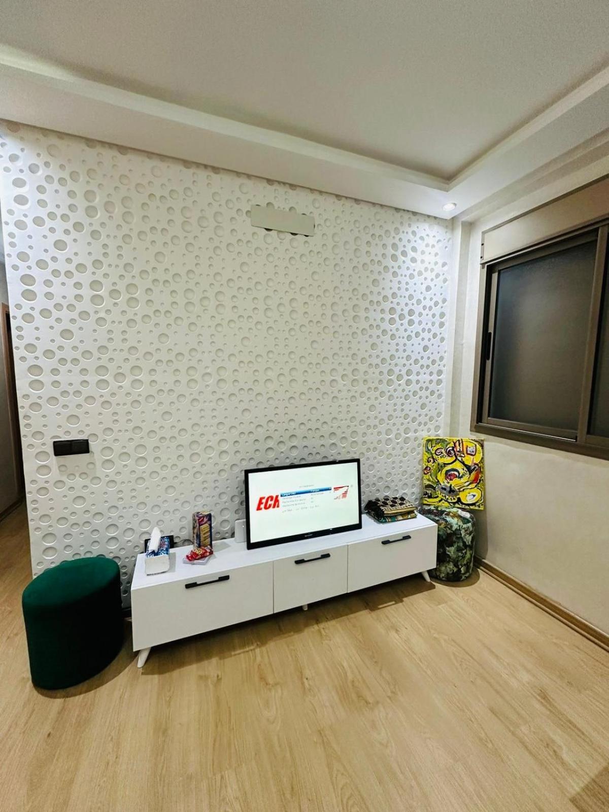 Apartment Cozy And Spacious *